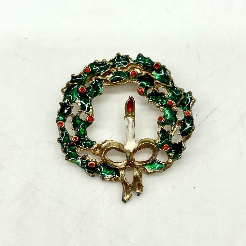 Vintage Christmas Wreath Brooch Candle Bow Holly Red Green White Enamel - Picture 4 of 7
